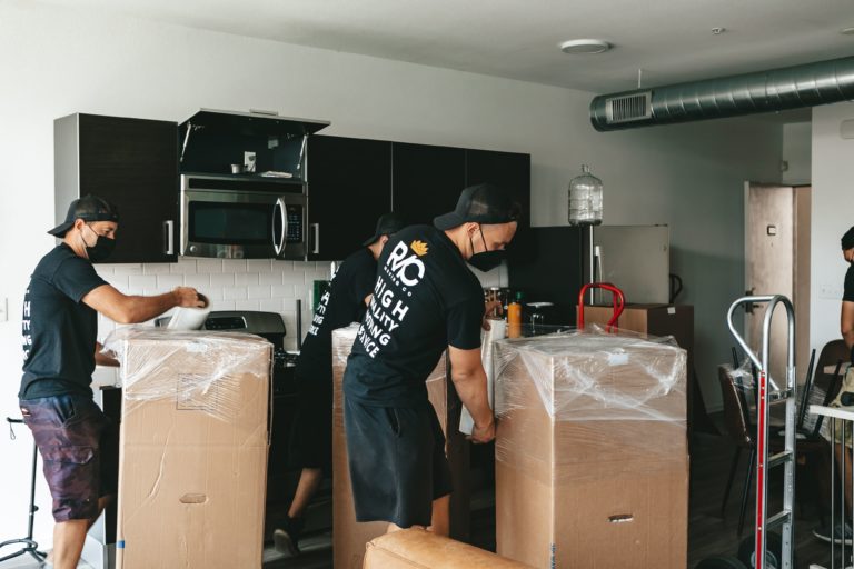 moving and storage los angeles  royalmovingco 2 1 768x512
