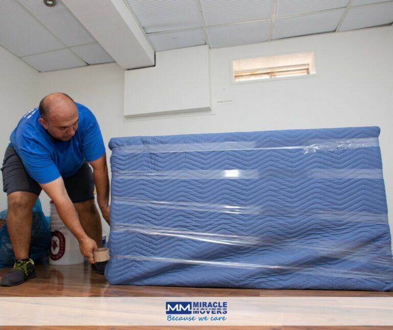 packing services toronto 768x644