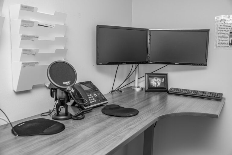 Financial Planner Milwaukee 768x512